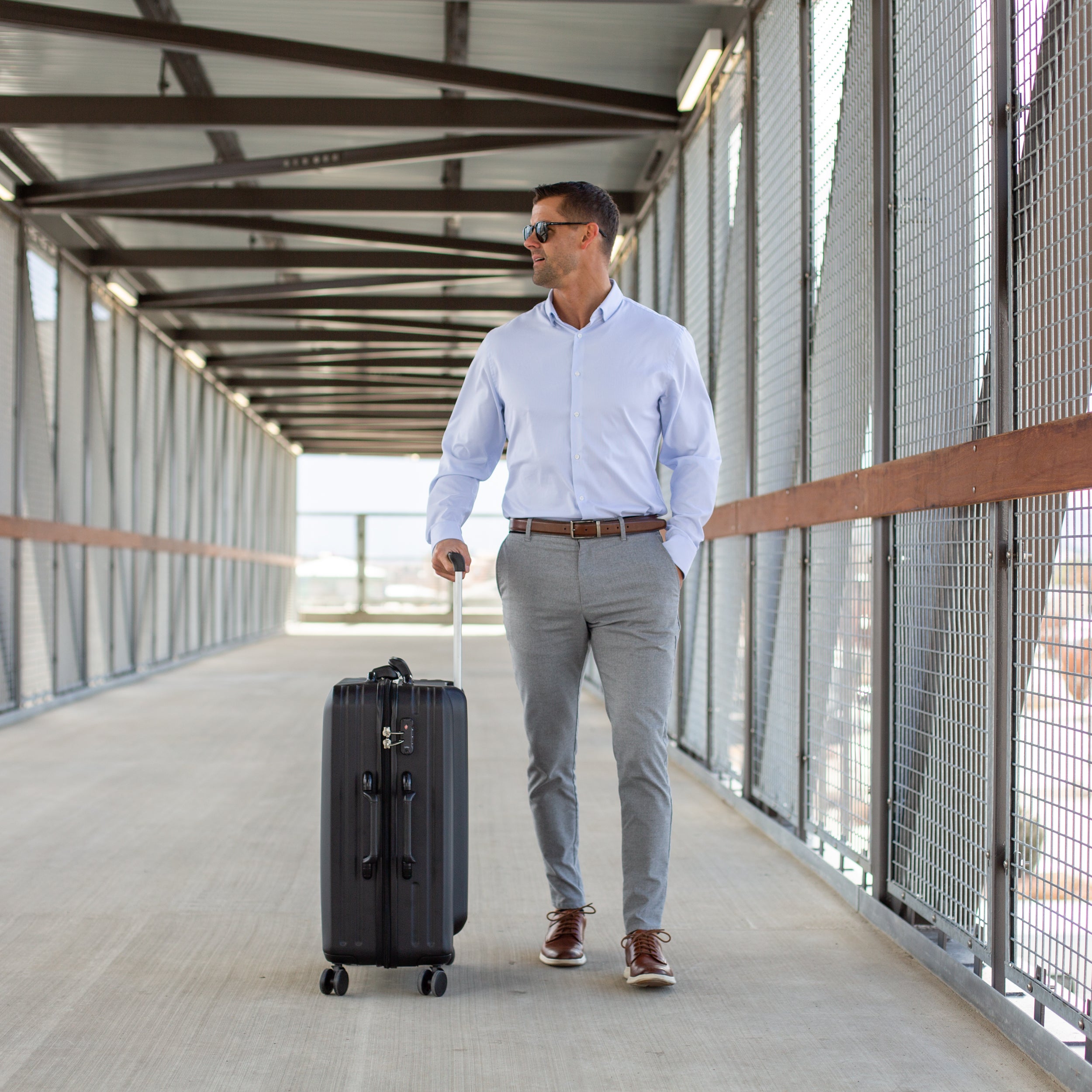 UNBREAKABLE LAZENNE ELITE PRO - WINE TRAVEL SUITCASE 12 BOTTLES WITH REMOVABLE INSERTS - TSA AIRLINE APPROVED, 10-YEARS WARRANTY
