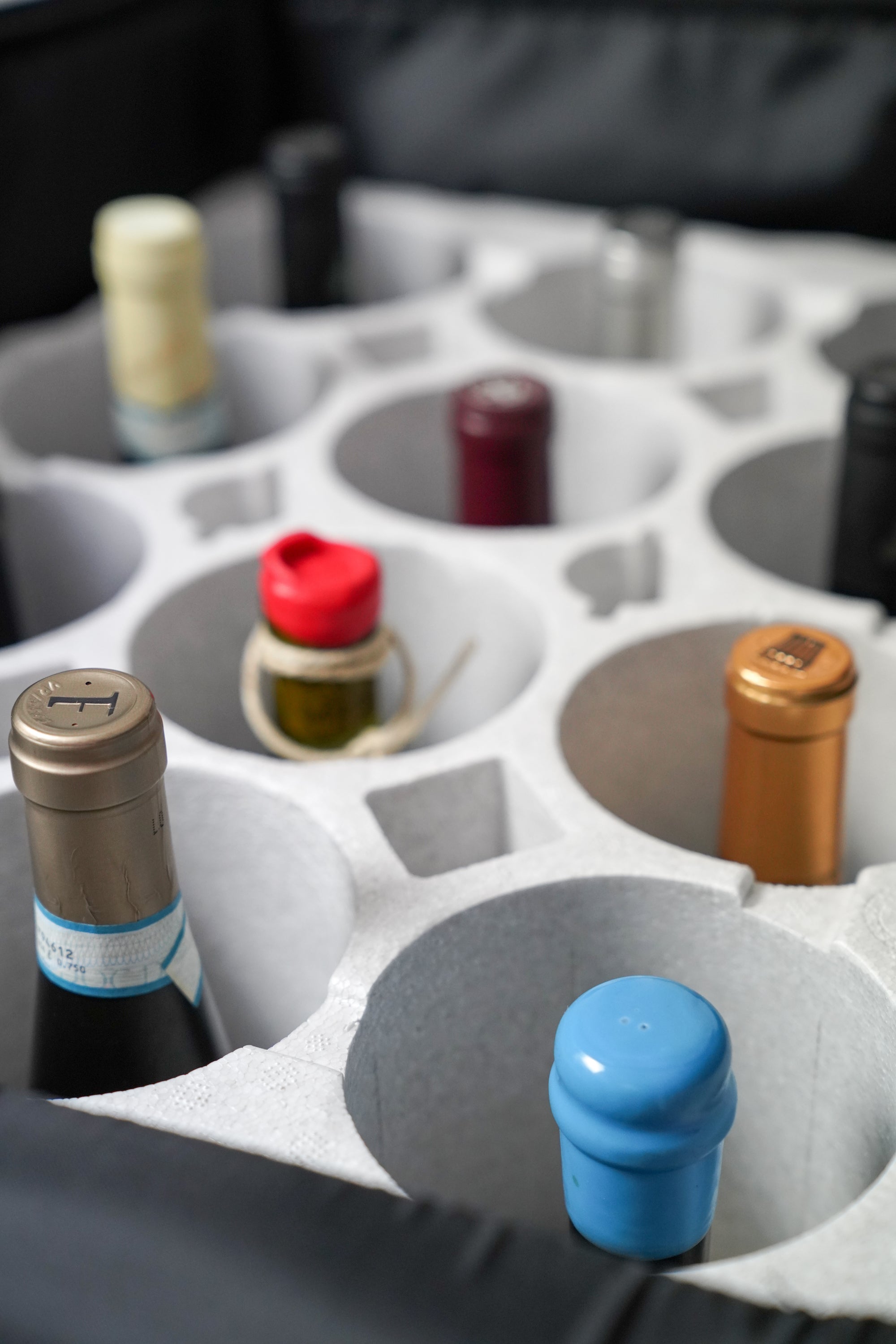ZERO BREAKAGE GUARANTEE - The Wine Luggage + Styrofoam for 12 Bottles, Airline & TSA Compliant